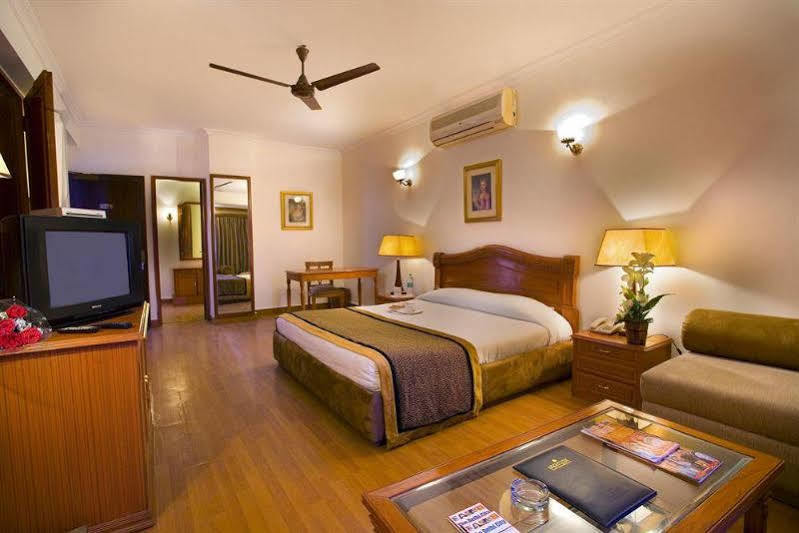 The Bmk Hotel Greater Kailash דלהי מראה חיצוני תמונה