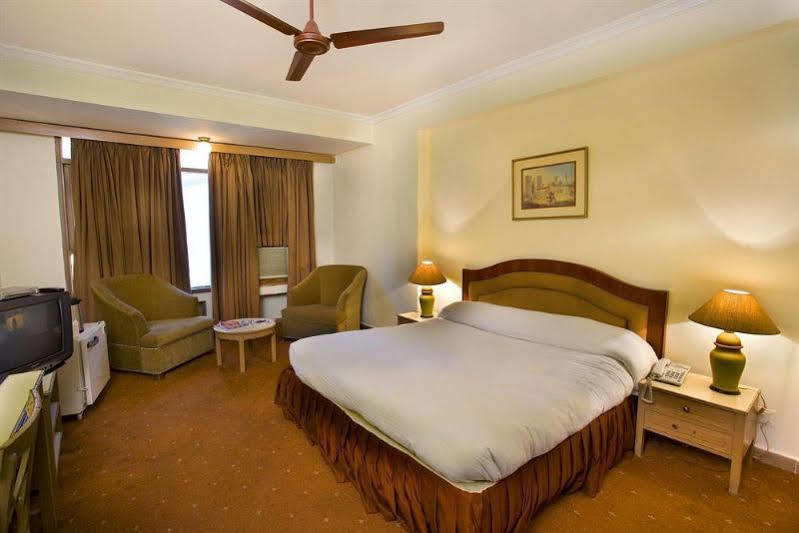 The Bmk Hotel Greater Kailash דלהי מראה חיצוני תמונה