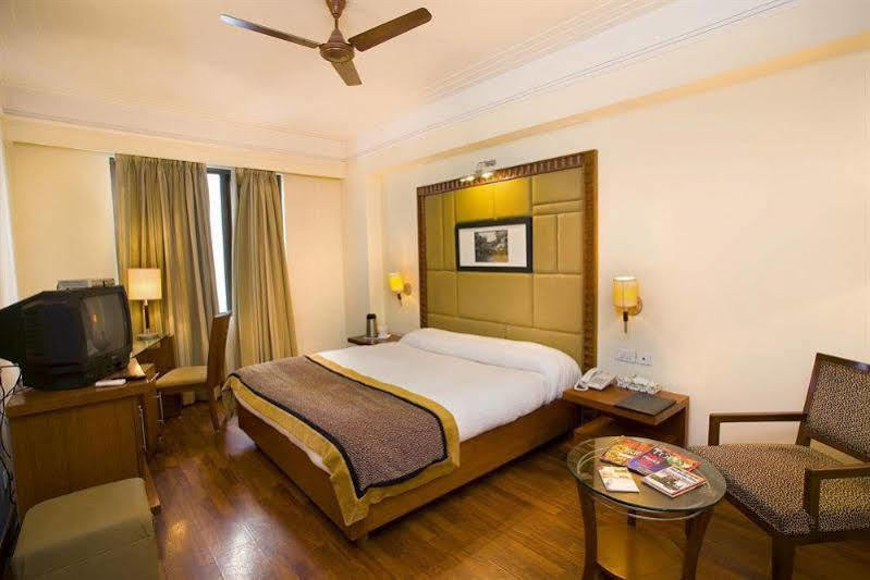 The Bmk Hotel Greater Kailash דלהי מראה חיצוני תמונה