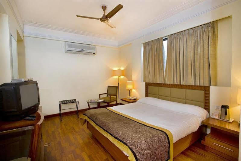 The Bmk Hotel Greater Kailash דלהי מראה חיצוני תמונה