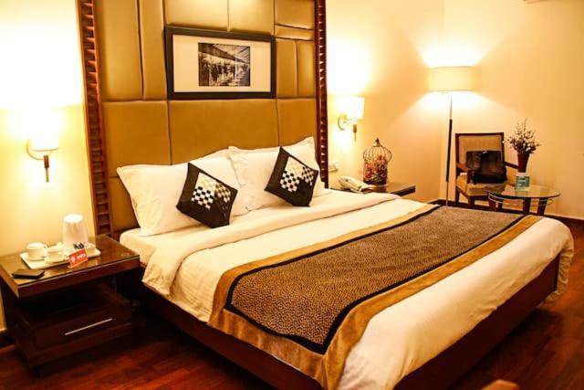 The Bmk Hotel Greater Kailash דלהי מראה חיצוני תמונה
